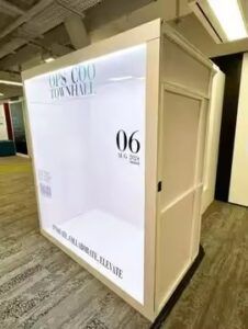 VOGUE 포토존 - 커플 촬영